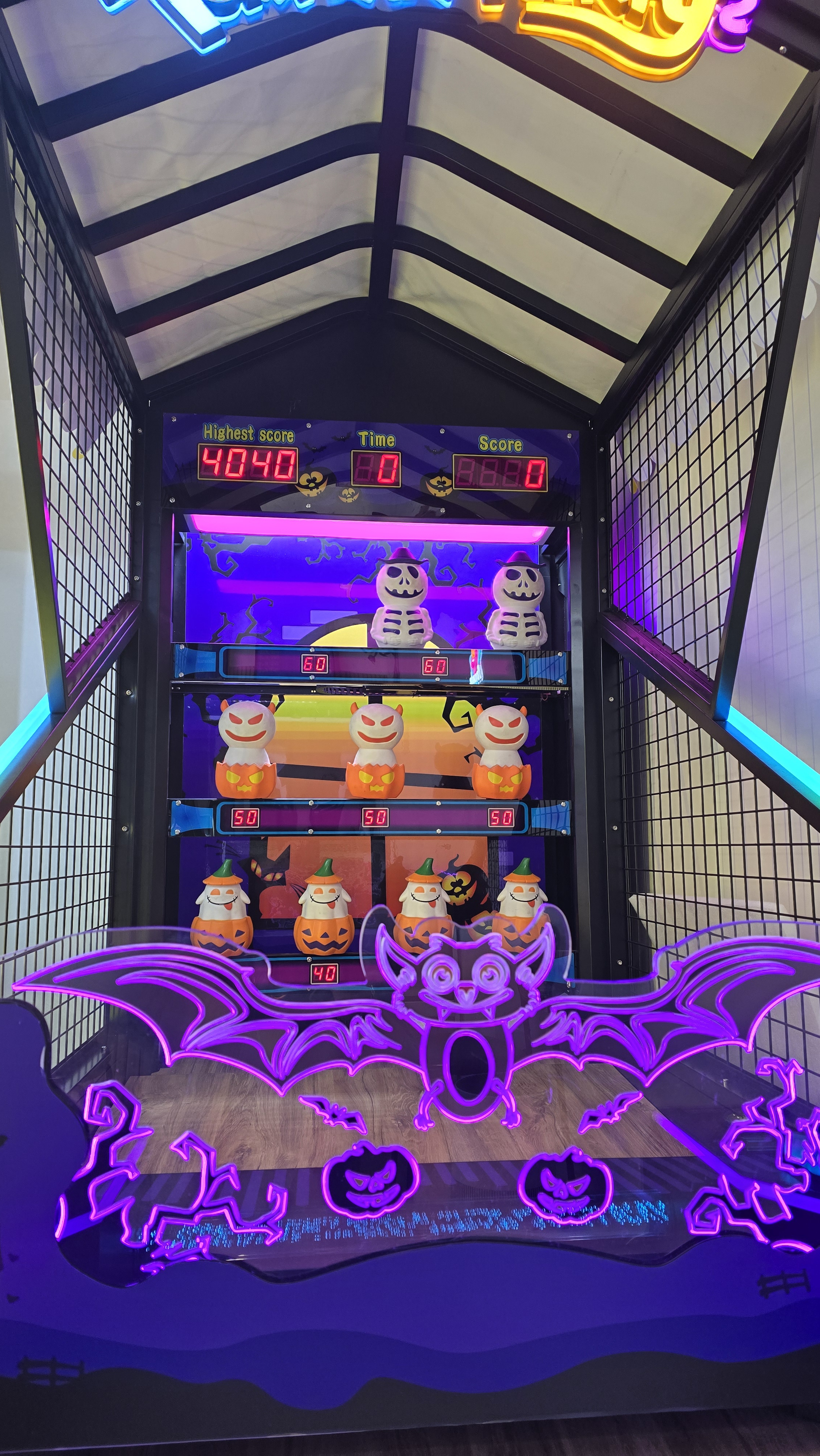 Halloween-Themed Ball-Rolling 